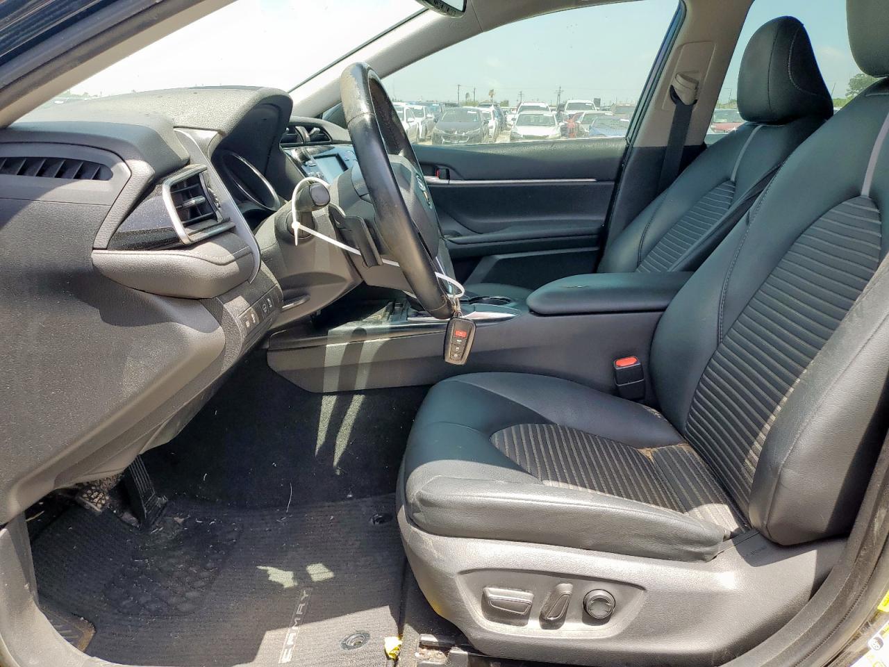 2019 Toyota Camry L VIN: 4T1B11HKXKU222103 Lot: 65081035