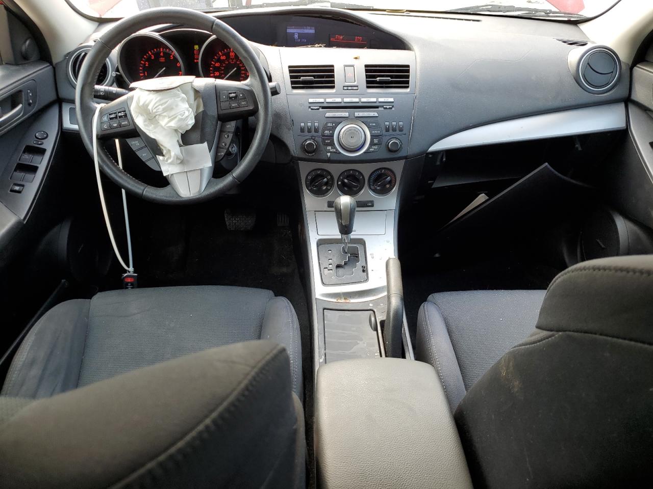 2011 Mazda 3 S VIN: JM1BL1K66B1375153 Lot: 66898375