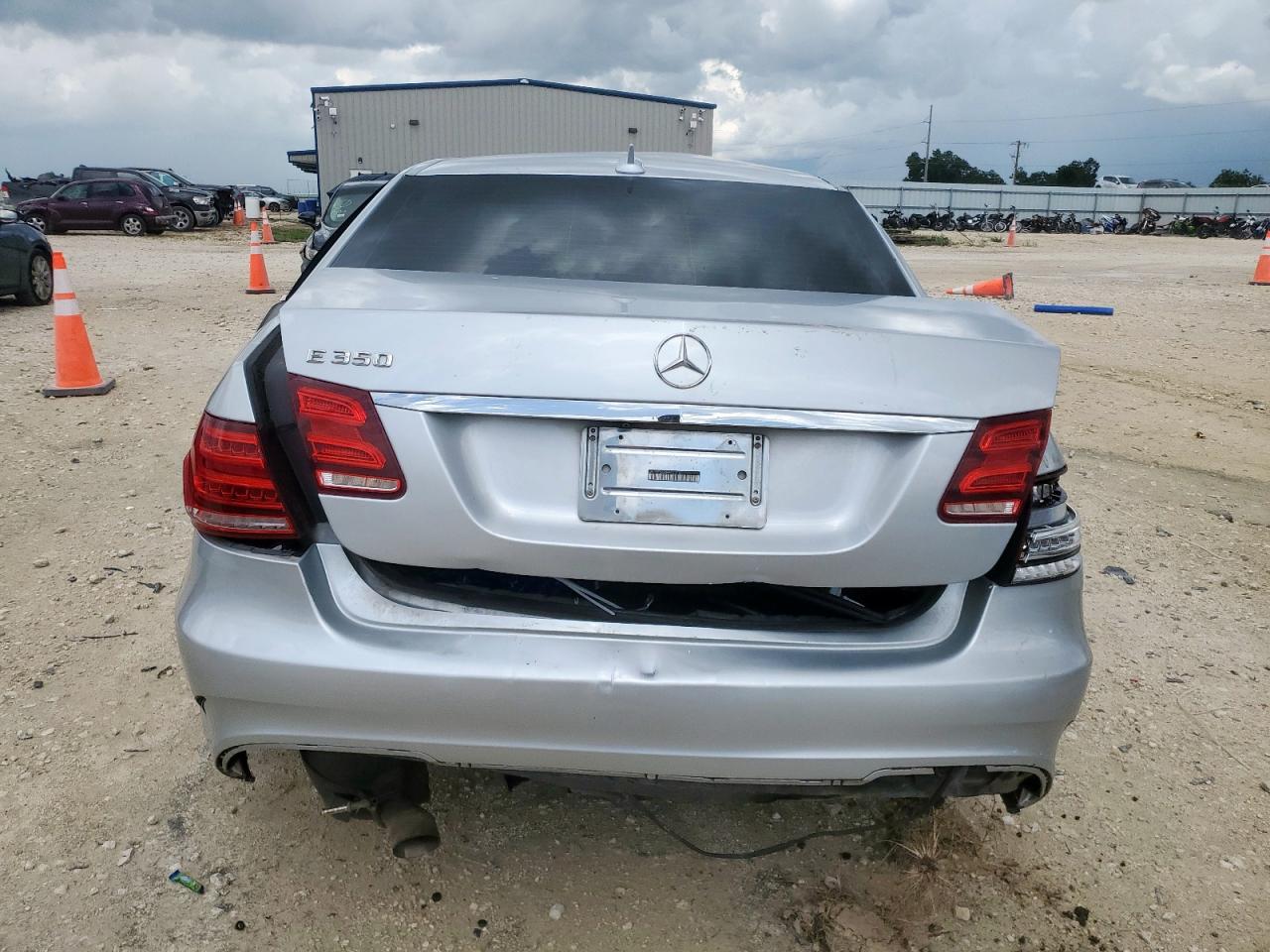 2014 Mercedes-Benz E 350 VIN: WDDHF5KB3EB023707 Lot: 63905605