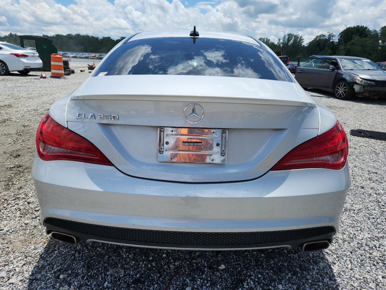 2015 Mercedes-Benz Cla 250 VIN: WDDSJ4EB2FN260053 Lot: 63081665