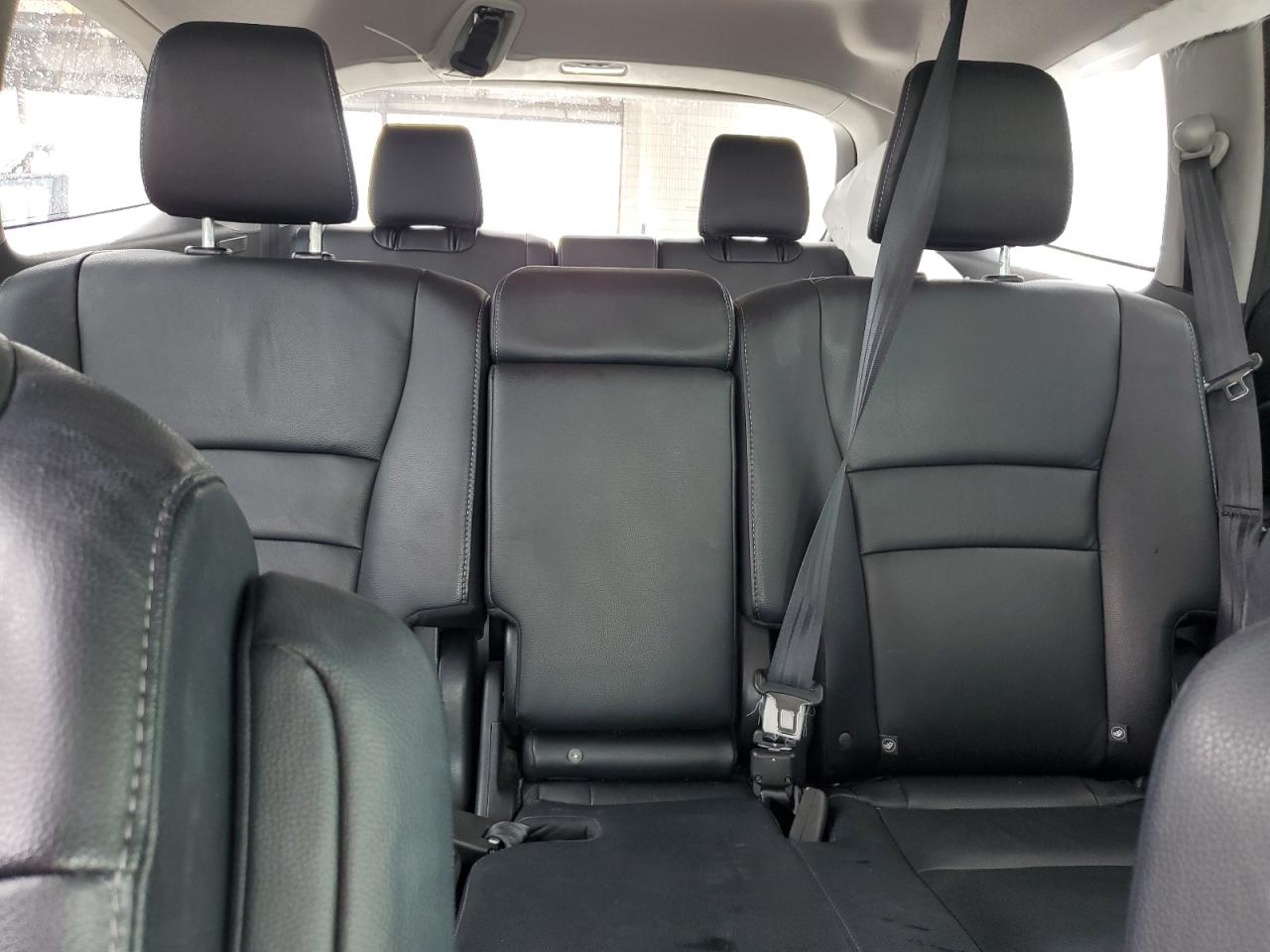 2017 Honda Pilot Touring VIN: 5FNYF6H94HB067379 Lot: 64109115