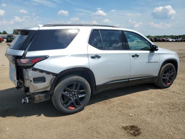  CHEVROLET TRAVERSE 2021 Srebrny