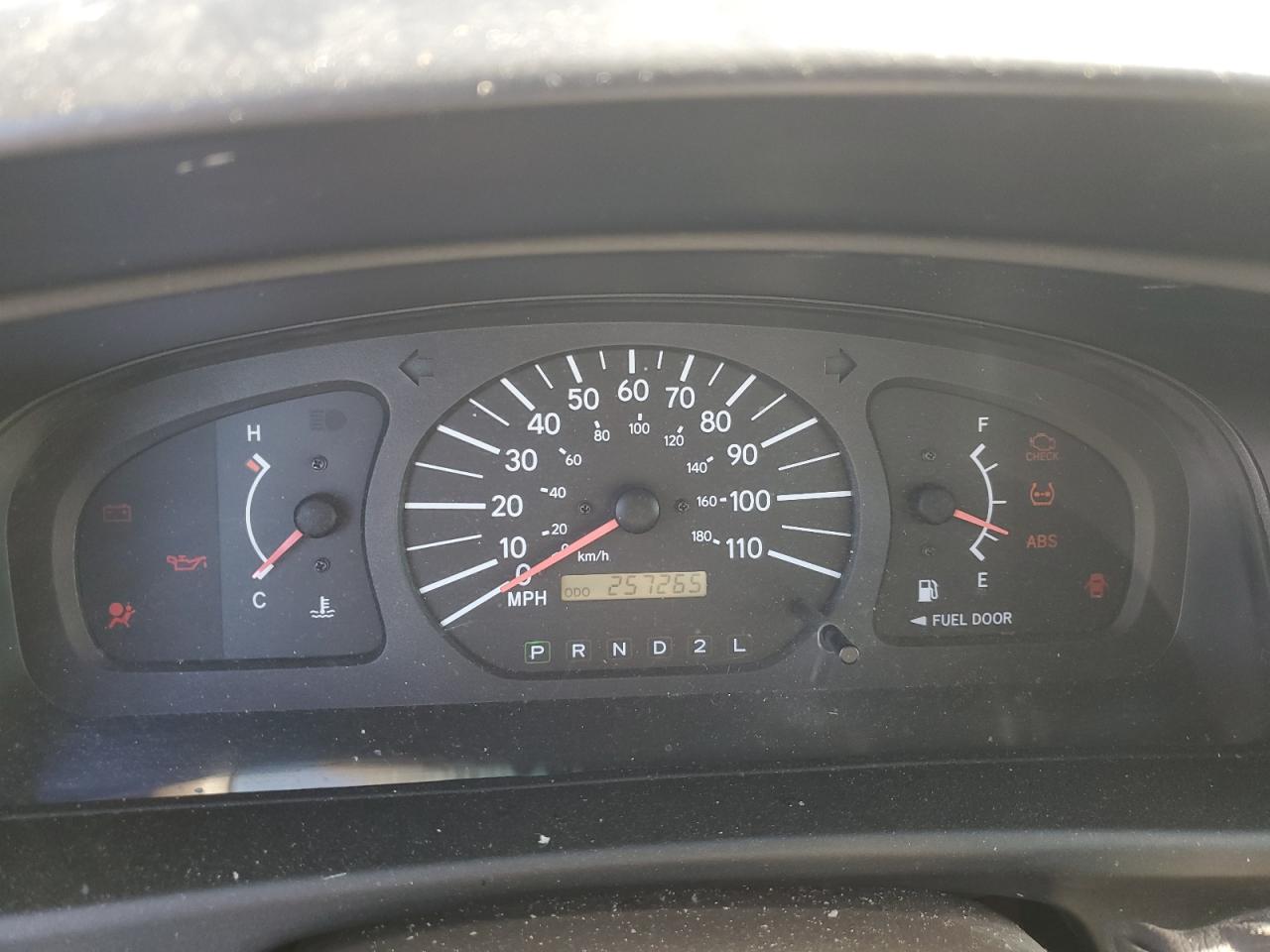 2000 Toyota Sienna Ce VIN: 4T3GF19C9YU300109 Lot: 64864685