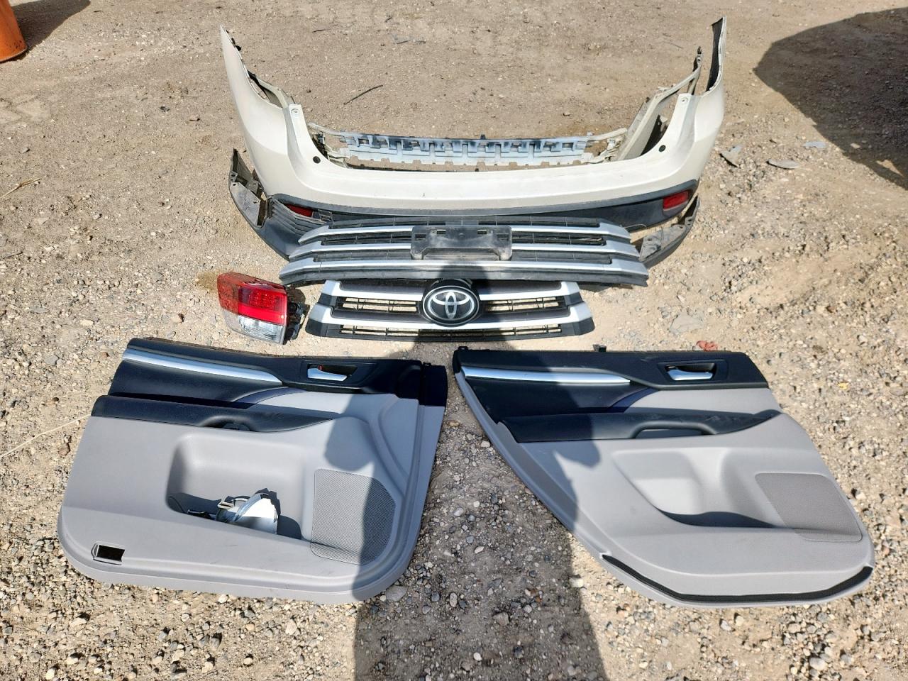 2019 Toyota Highlander Se VIN: 5TDKZRFH6KS559584 Lot: 63245505