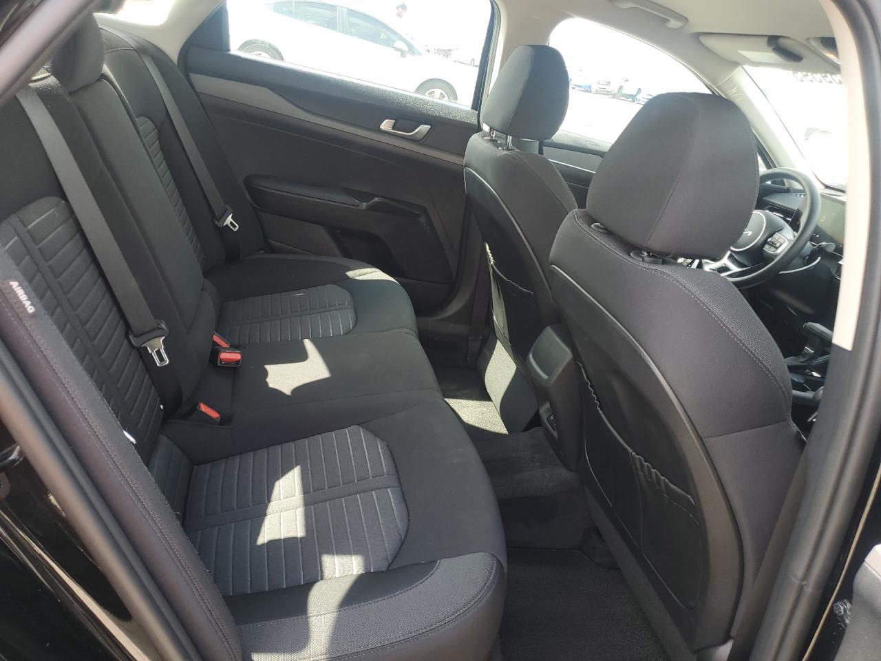 2025 Kia K5 Lxs VIN: KNAG24J74S5329489 Lot: 64859595