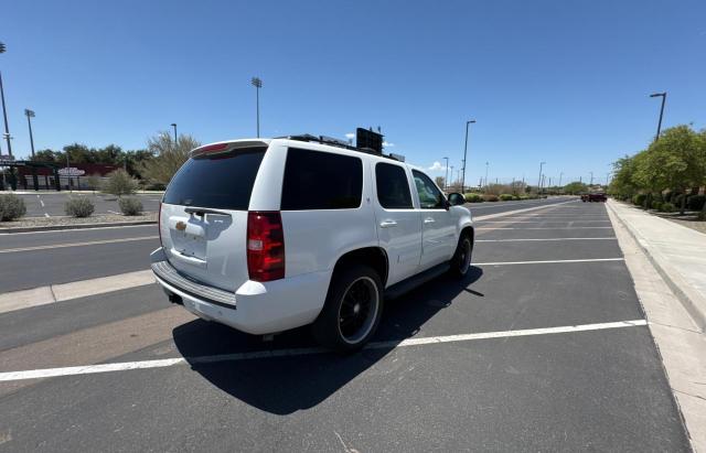 Parquets CHEVROLET TAHOE 2013 White