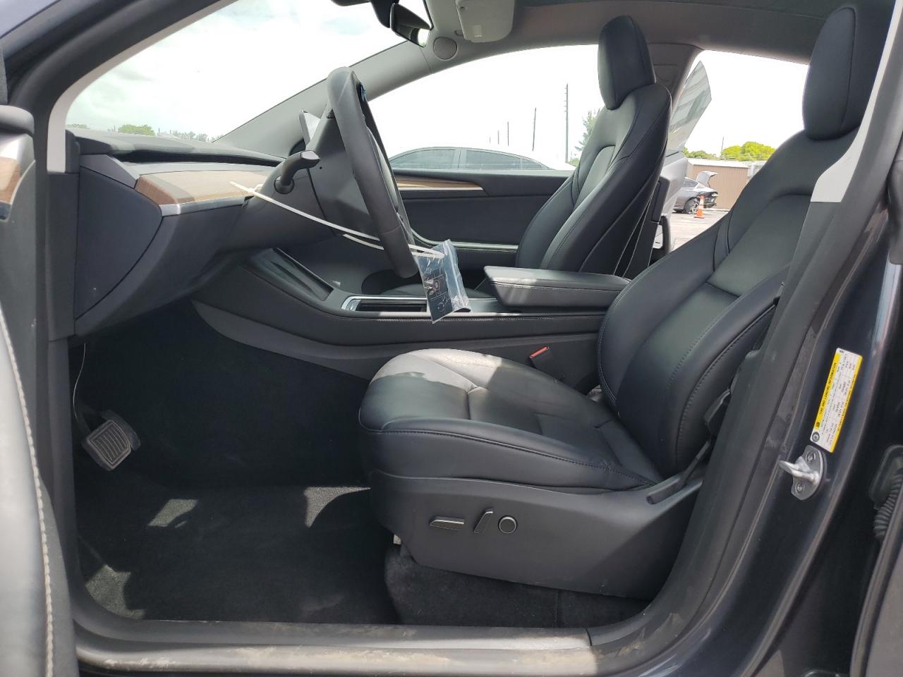 2023 Tesla Model Y VIN: 7SAYGDEE3PF842887 Lot: 64468475