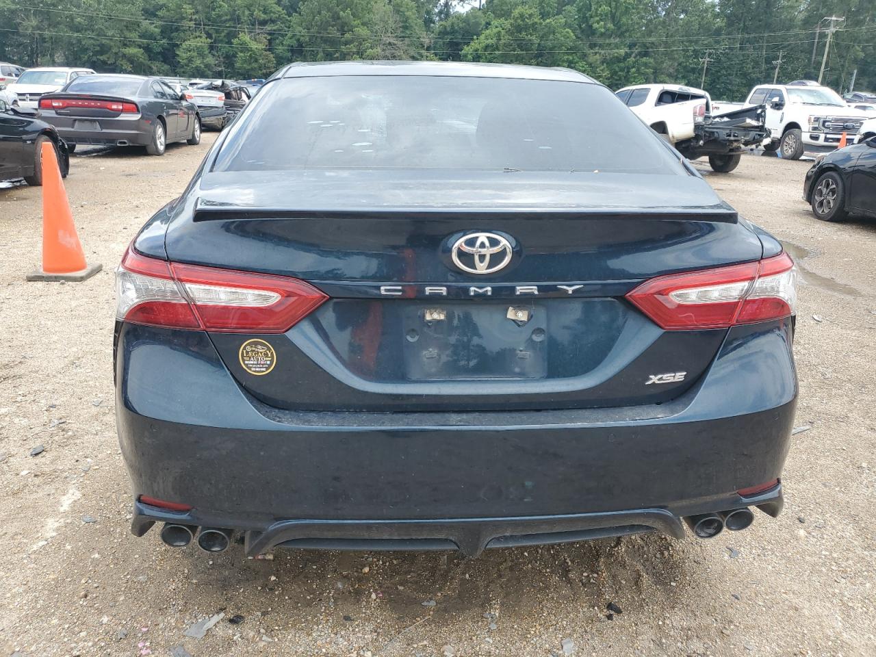 2018 Toyota Camry Xse VIN: 4T1B61HK1JU677860 Lot: 64266055