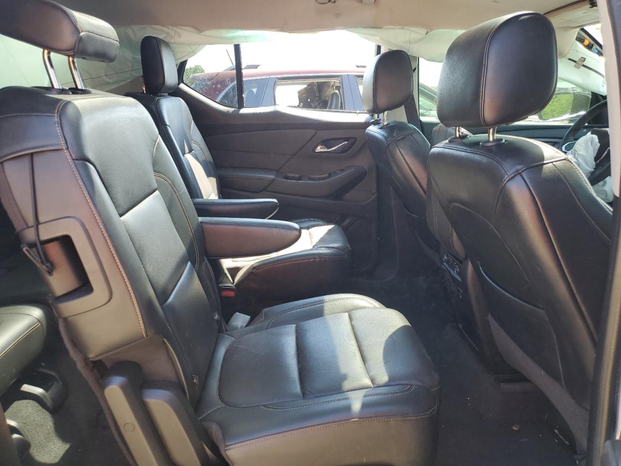 2018 Chevrolet Traverse Premier VIN: 1GNERKKW4JJ102932 Lot: 65181065