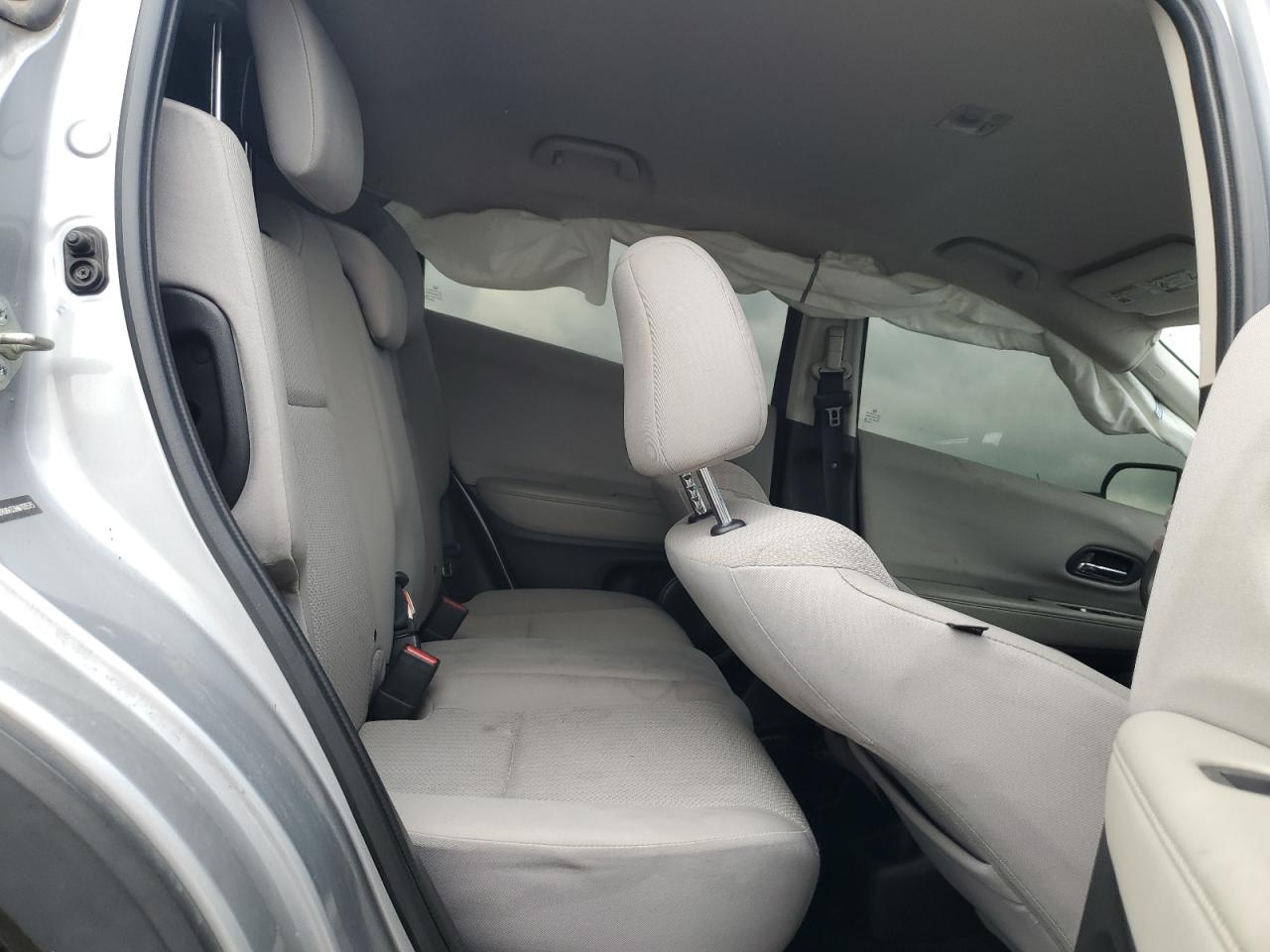2017 Honda Hr-V Lx VIN: 3CZRU6H33HM703575 Lot: 64643795