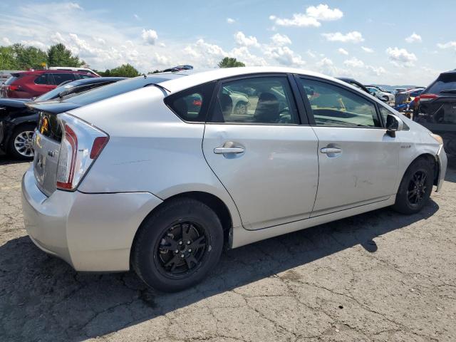 Hatchbacks TOYOTA PRIUS 2014 Srebrny