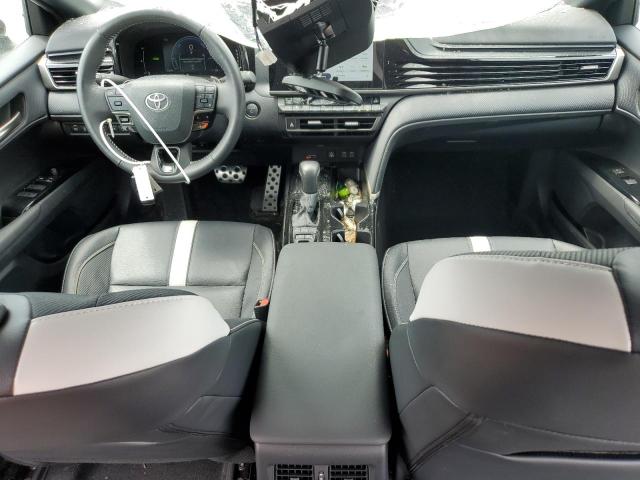  TOYOTA CAMRY 2025 Белы