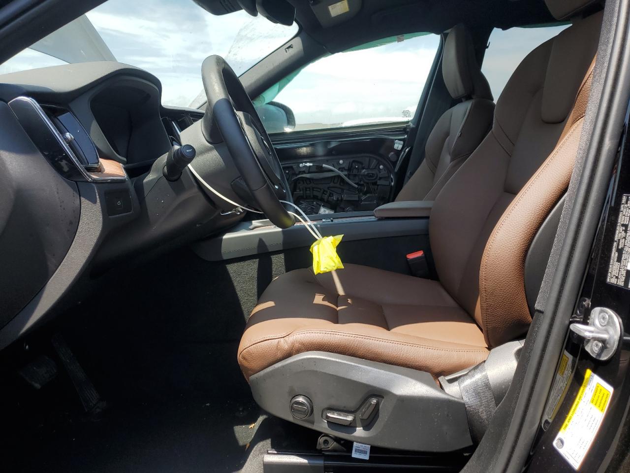 2025 Volvo Xc60 Plus VIN: YV4M12RC4S1007387 Lot: 62502735