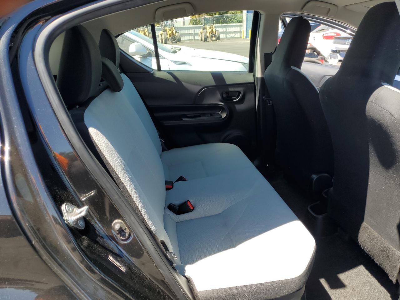 2015 Toyota Prius C VIN: JTDKDTB36F1110110 Lot: 67324845