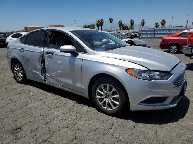  FORD FUSION 2017 Серебристый