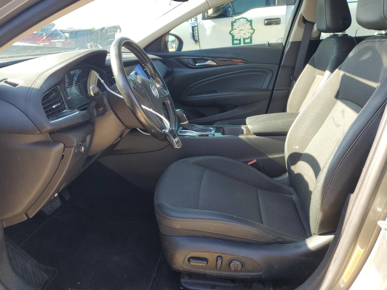 2018 Buick Regal Preferred Ii VIN: W04GM6SXXJ1173305 Lot: 63669815