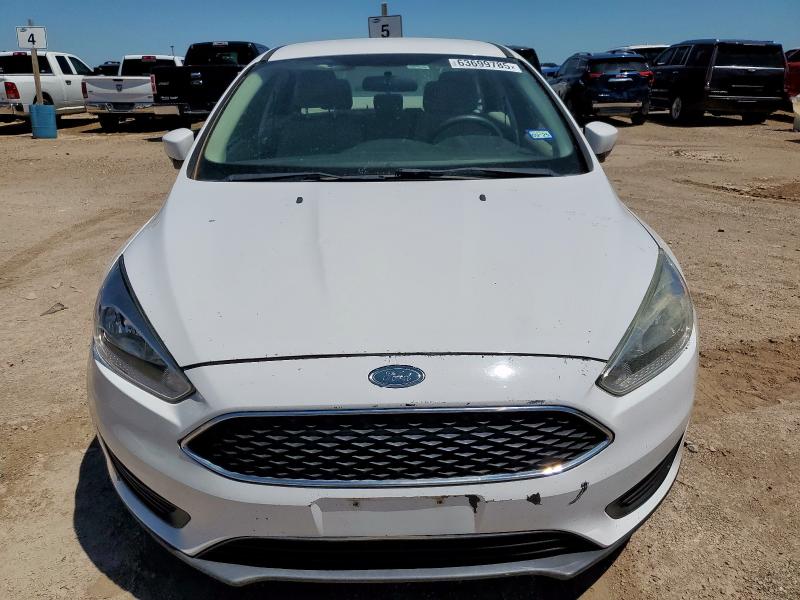  FORD FOCUS 2015 Белы