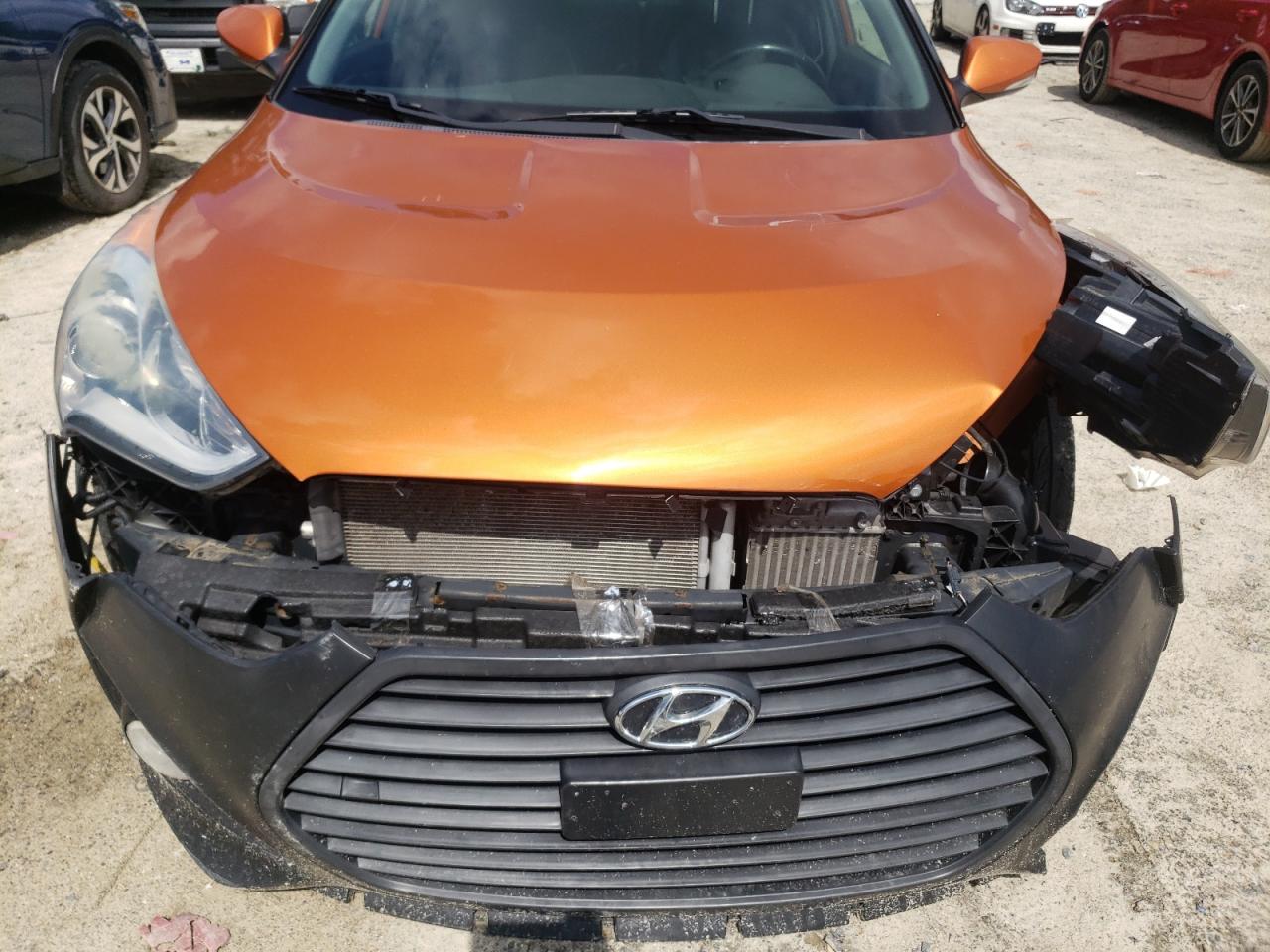 2015 Hyundai Veloster Turbo VIN: KMHTC6AE8FU225989 Lot: 63845245