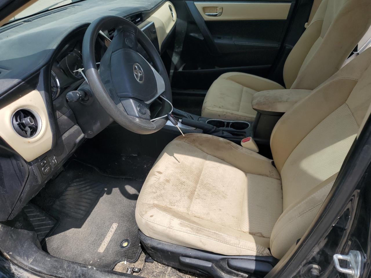 2018 Toyota Corolla L VIN: 5YFBURHE9JP778175 Lot: 64889055
