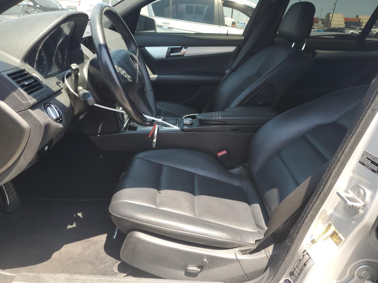 2010 Mercedes-Benz C 300 VIN: WDDGF5EB1AF425588 Lot: 65604925
