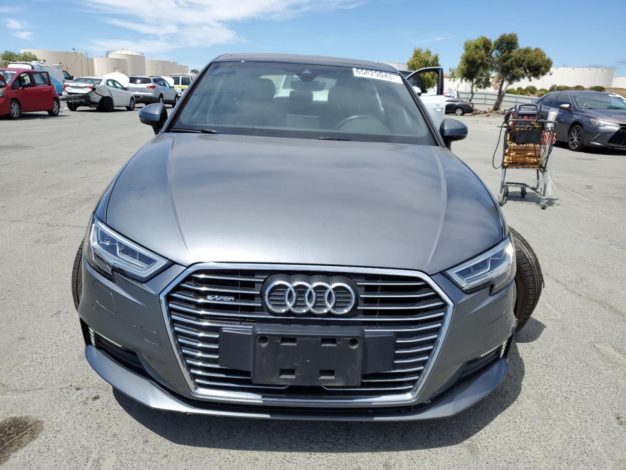 2018 Audi A3 E-Tron Prestige VIN: WAUSPBFF5JA058674 Lot: 65829045