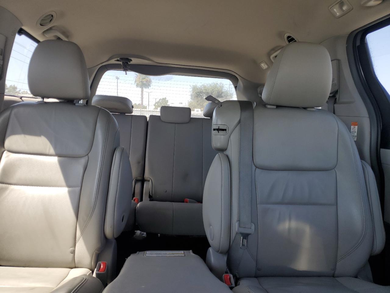 2015 Toyota Sienna Xle VIN: 5TDYK3DC3FS630720 Lot: 64542895