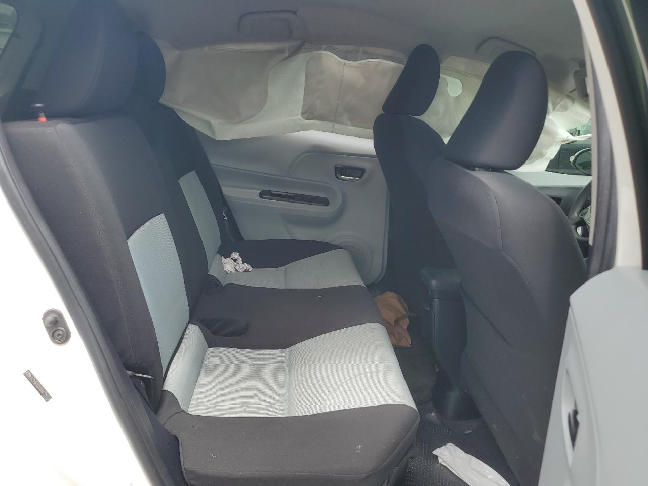 2014 Toyota Prius C VIN: JTDKDTB37E1567328 Lot: 64618575