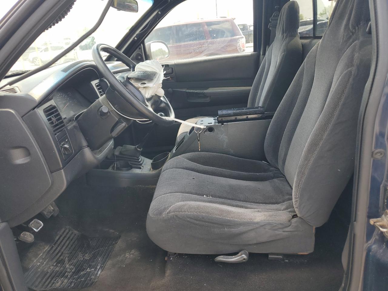 2002 Dodge Dakota Base VIN: 1B7FL16X12S598604 Lot: 63336875