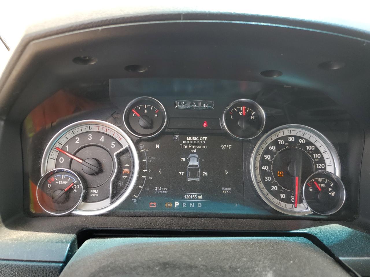 2018 Ram 2500 Laramie VIN: 3C6UR5FL0JG231930 Lot: 65909035