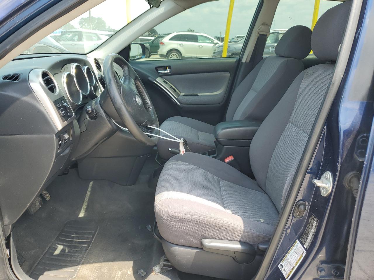 2005 Toyota Corolla Matrix Xr VIN: 2T1KR32E65C373534 Lot: 64050175