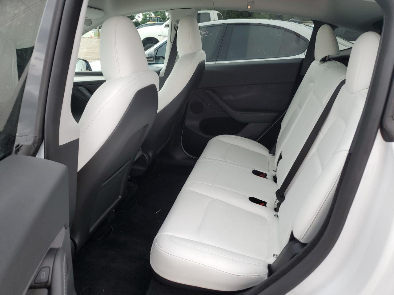 2024 Tesla Model Y VIN: 7SAYGDED1RF132168 Lot: 64491885