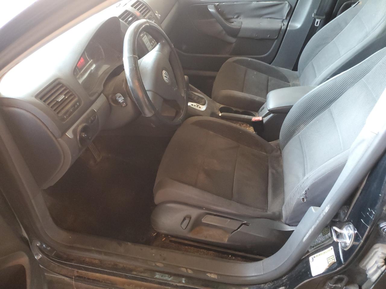 2009 Volkswagen Jetta S VIN: 3VWJZ71K99M153373 Lot: 64245345