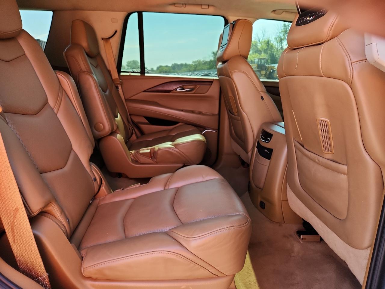 2016 Cadillac Escalade Platinum VIN: 1GYS4DKJ8GR346128 Lot: 63946545