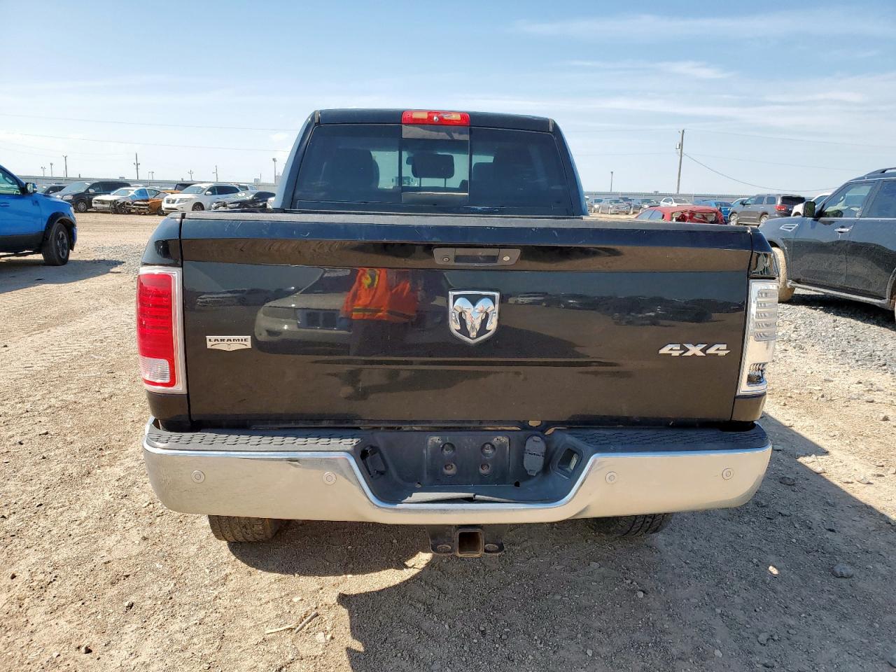 2017 Ram 2500 Laramie VIN: 3C6UR5NL7HG727111 Lot: 64643825