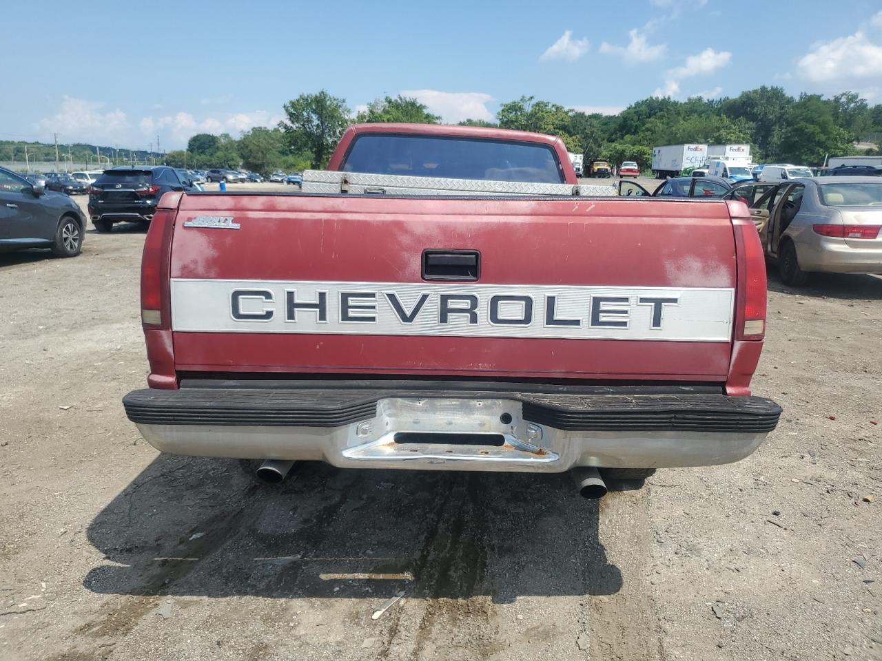 1992 Chevrolet Gmt-400 C1500 VIN: 1GCEC14K0NE105369 Lot: 63530745