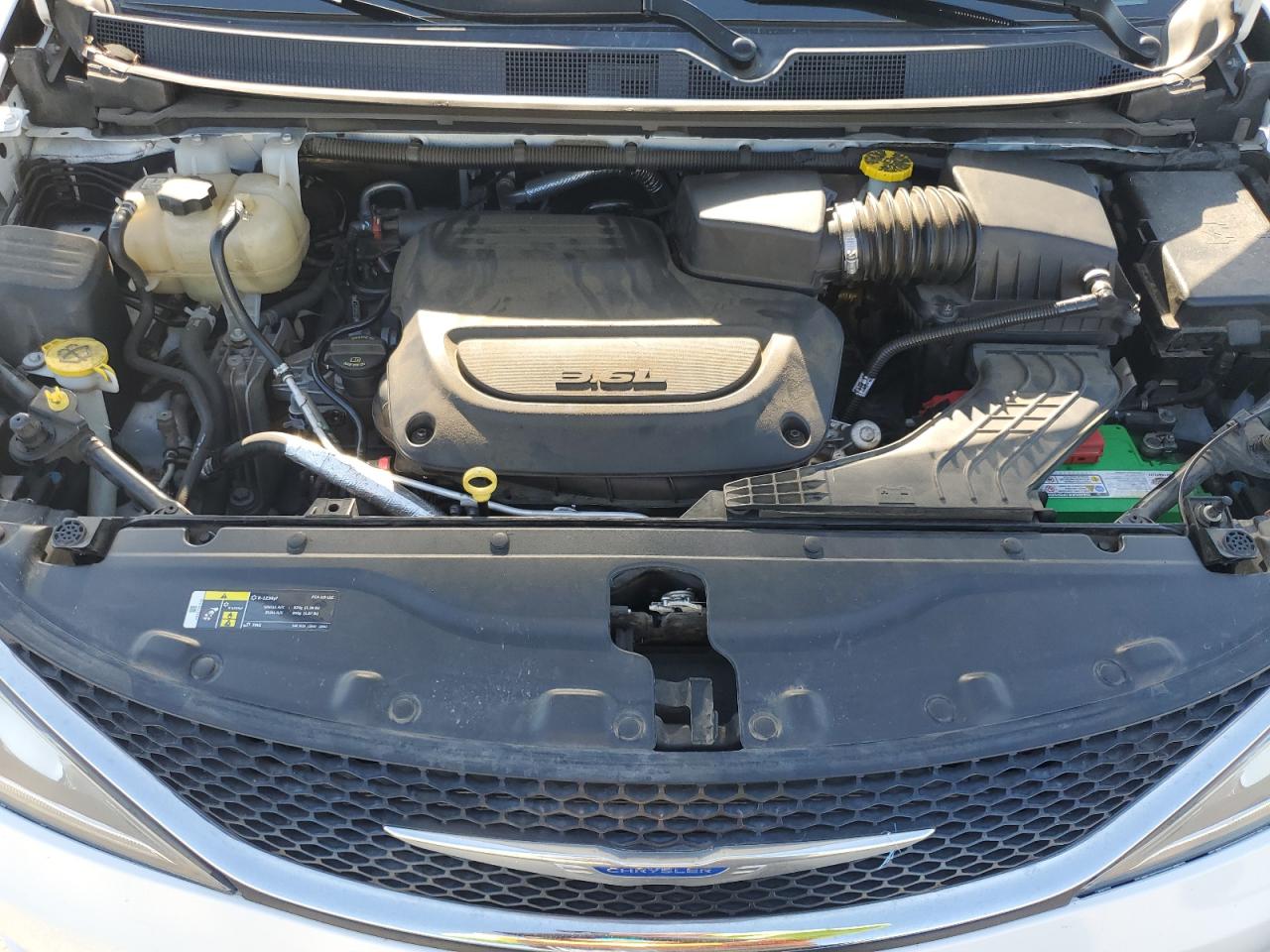 2019 Chrysler Pacifica Touring L VIN: 2C4RC1BG0KR680697 Lot: 64849395