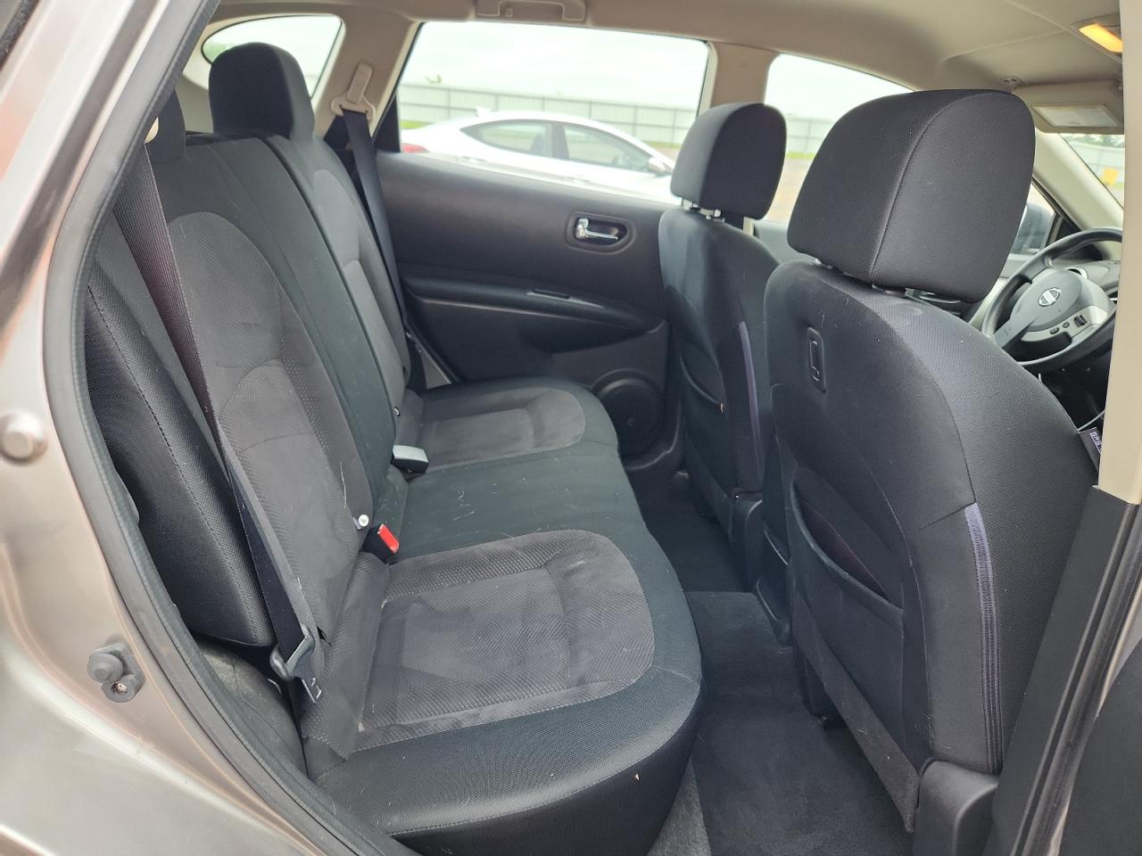 2011 Nissan Rogue S VIN: JN8AS5MV6BW663997 Lot: 64175355
