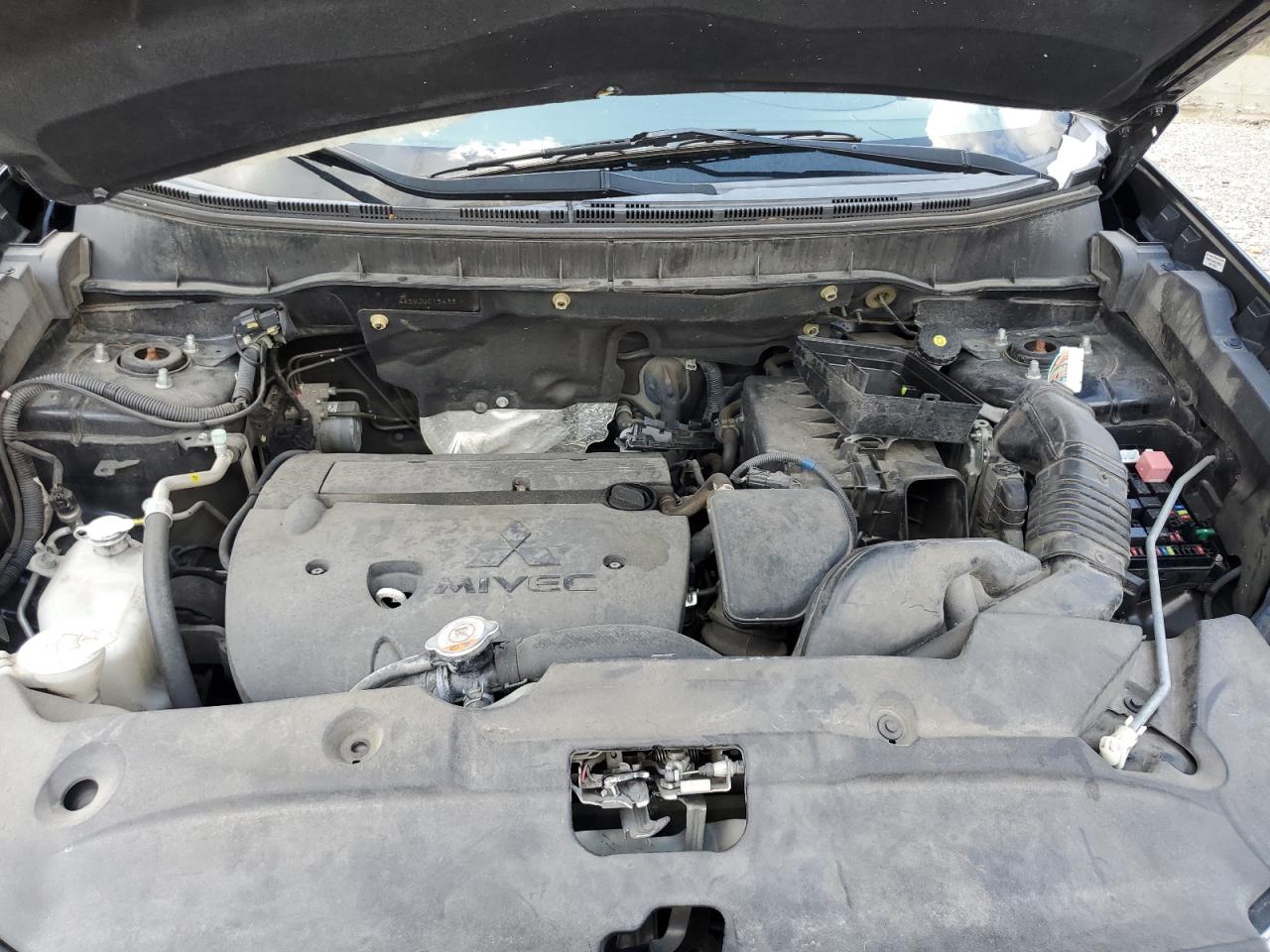 2018 Mitsubishi Outlander Sport Es VIN: JA4AP3AW1JU015633 Lot: 64903445
