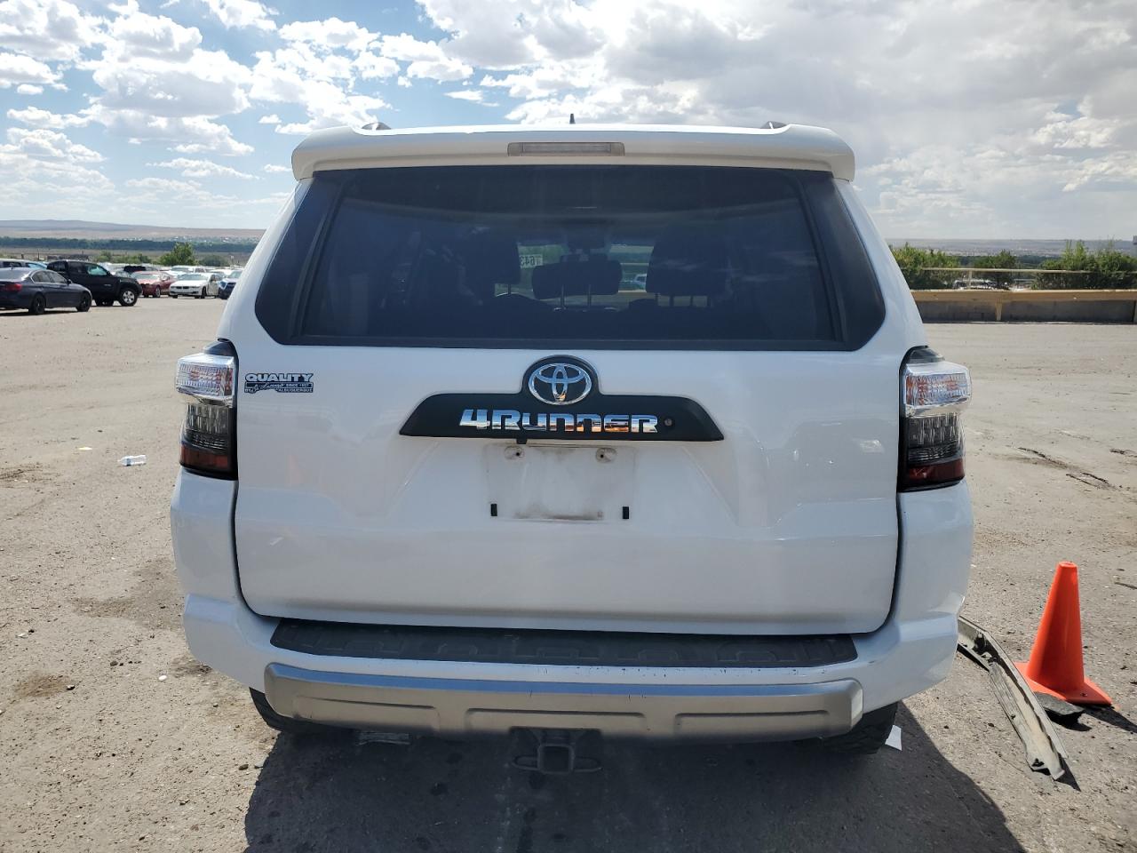2019 Toyota 4Runner Sr5/Sr5 Premium VIN: JTEBU5JR9K5677346 Lot: 64381825