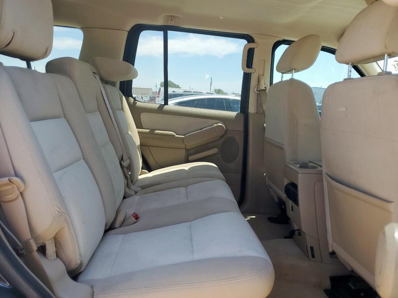 1fmeu63e77ub51565 1FMEU63E77UB51565 2007 Ford Explorer Xlt
