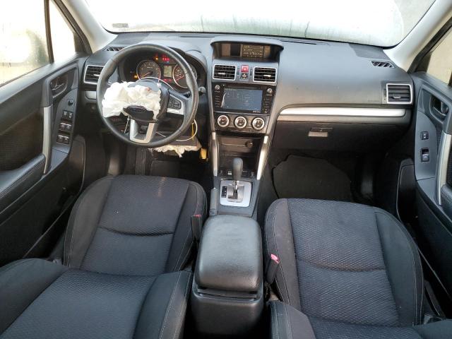  SUBARU FORESTER 2017 Silver