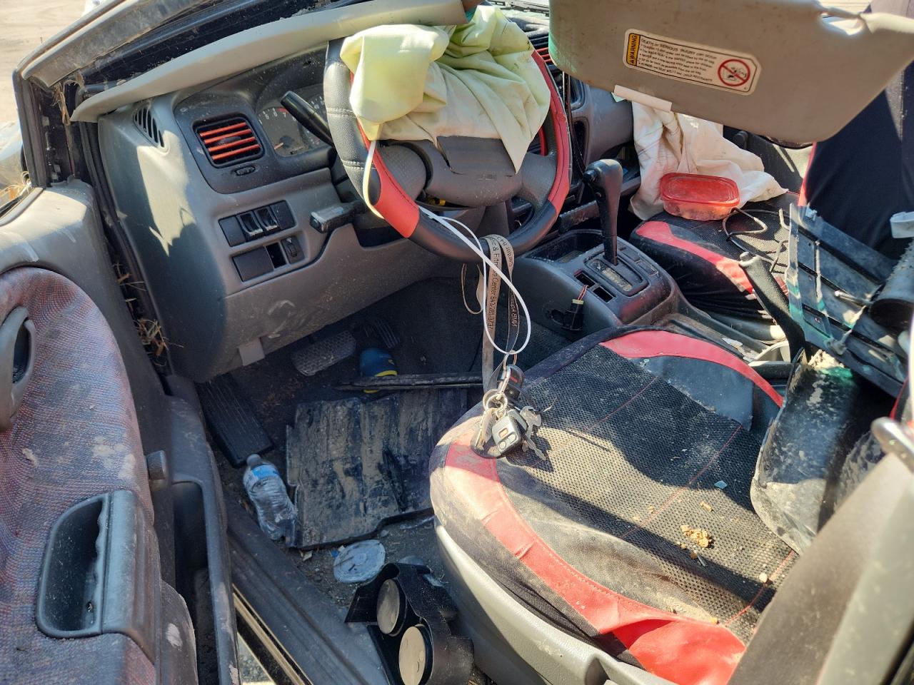 1999 Chevrolet Tracker VIN: 2CNBE18C9X6925601 Lot: 65270055