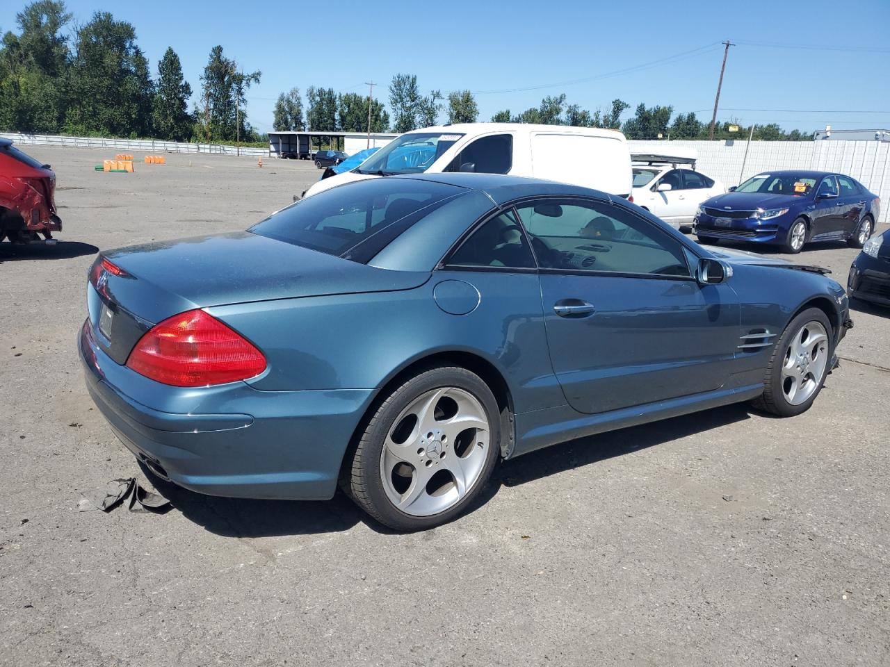 V (R230) V (R230)