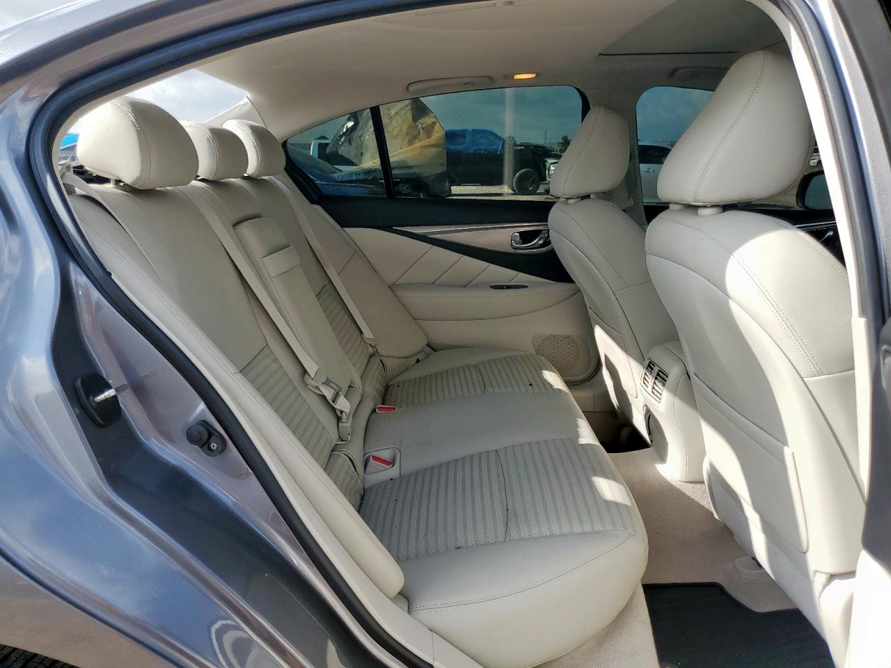 2019 Infiniti Q50 Luxe VIN: JN1EV7AR5KM553092 Lot: 64687545