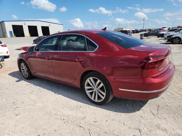  VOLKSWAGEN PASSAT 2018 Красный