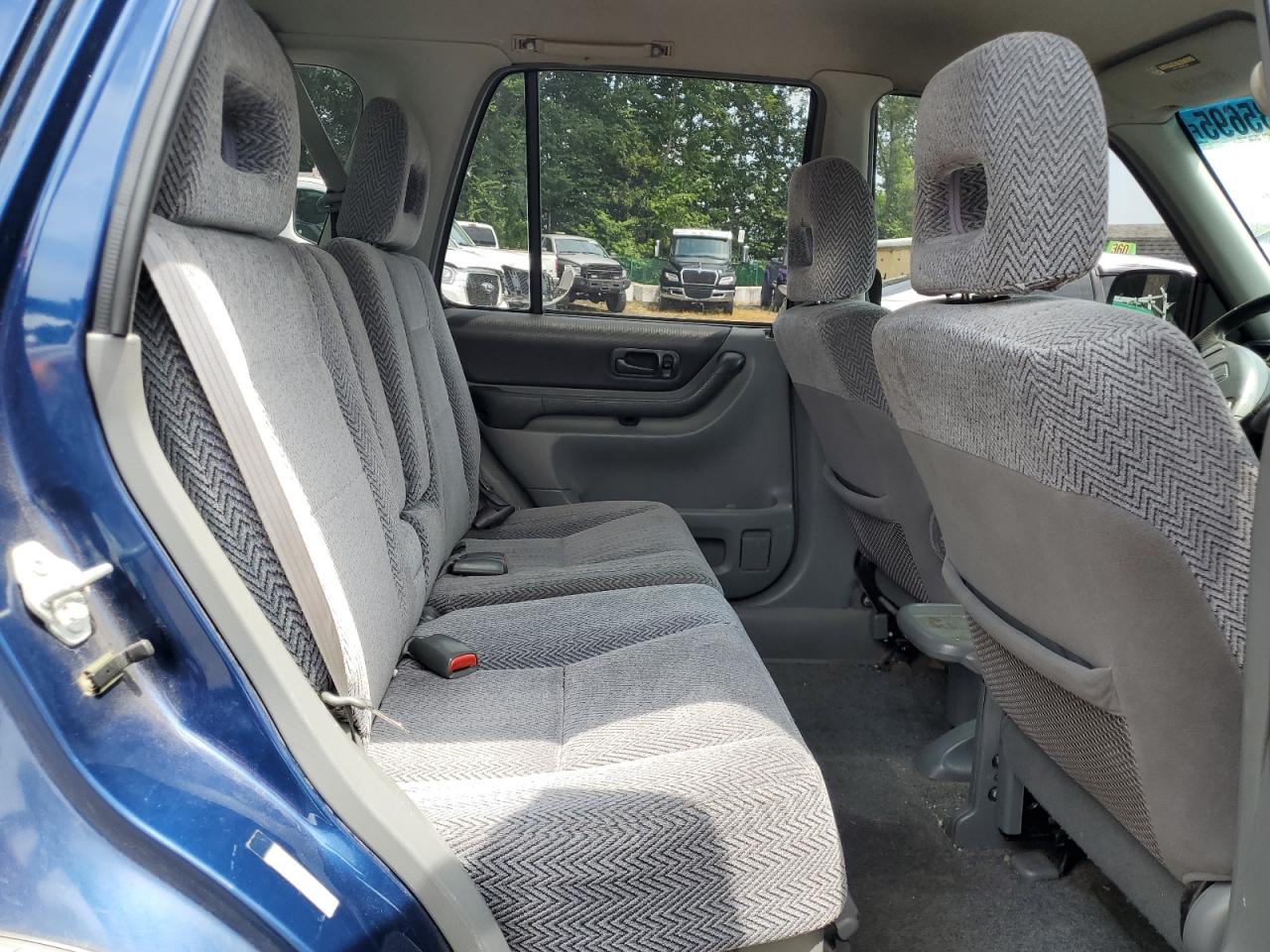 1998 Honda Cr-V Lx VIN: JHLRD1848WC061597 Lot: 64435695