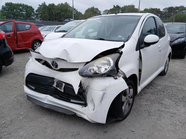 TOYOTA AYGO VVT-I 2013