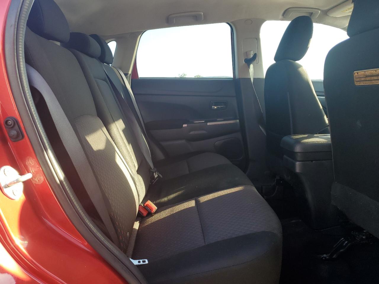 2018 Mitsubishi Outlander Sport Es VIN: JA4AP3AU9JU026099 Lot: 65132495