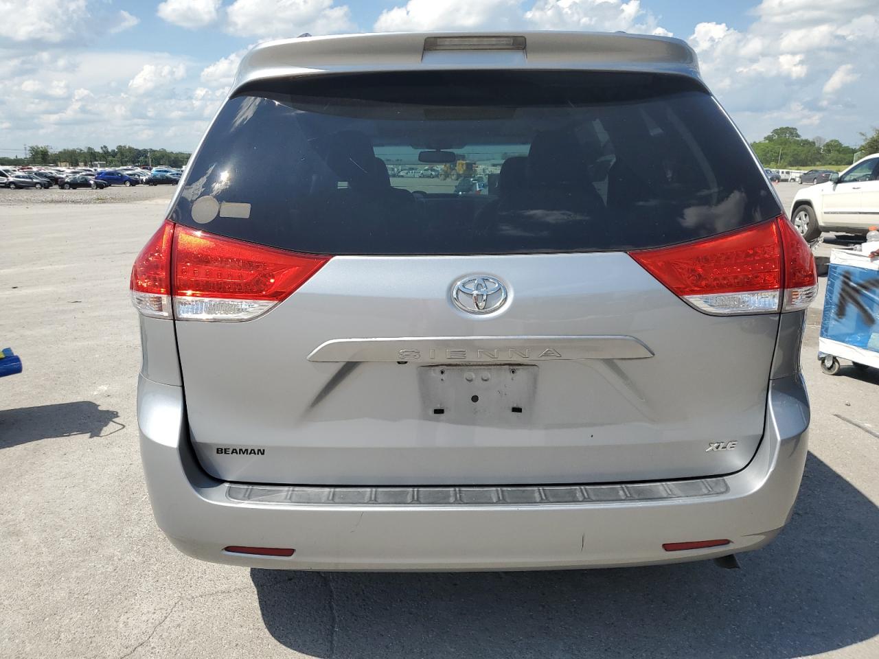 2014 Toyota Sienna Xle VIN: 5TDYK3DC3ES473978 Lot: 64891185