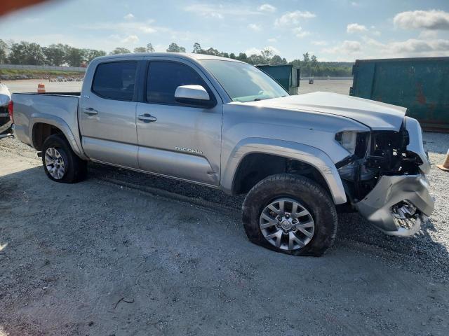  TOYOTA TACOMA 2018 Srebrny